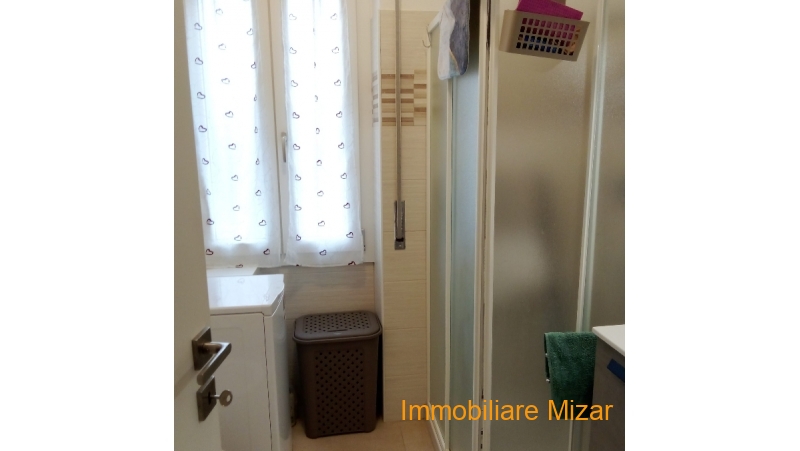 70db2d2e-7d4a-4422-bfd8-9c0d355f2eab