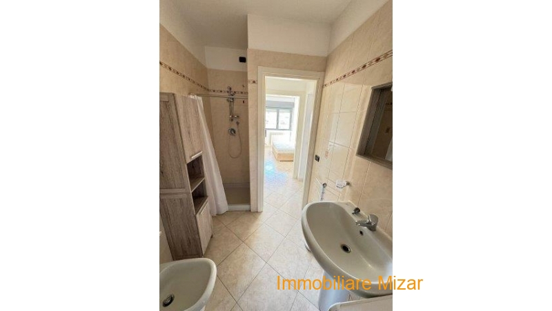 B347_11 BAGNO