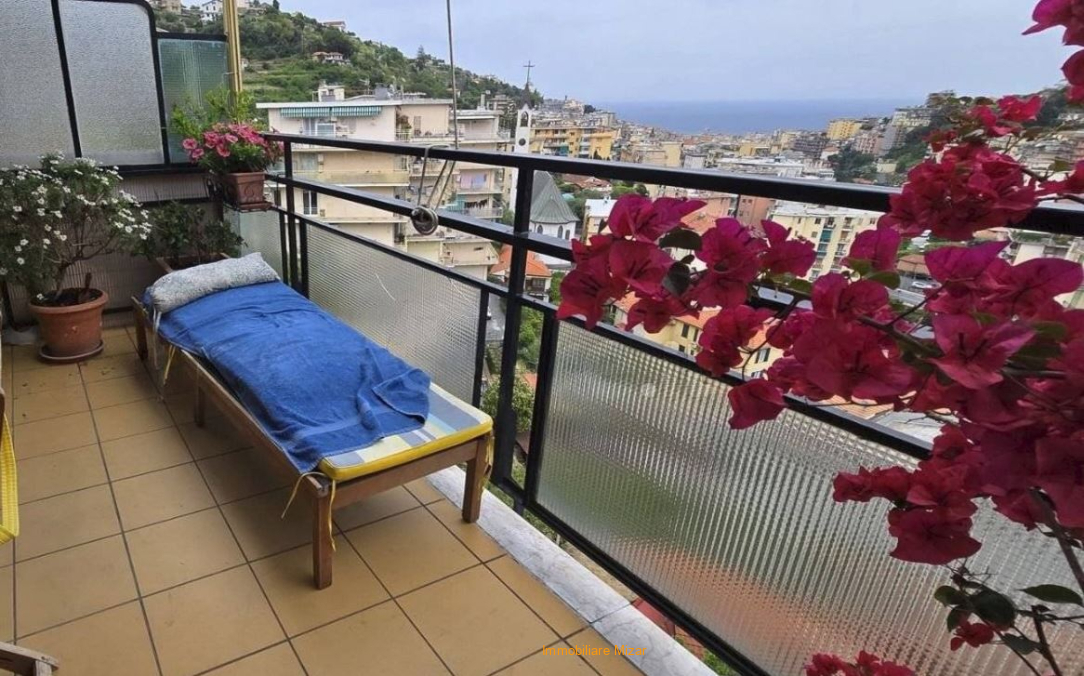 Attico con vista mare