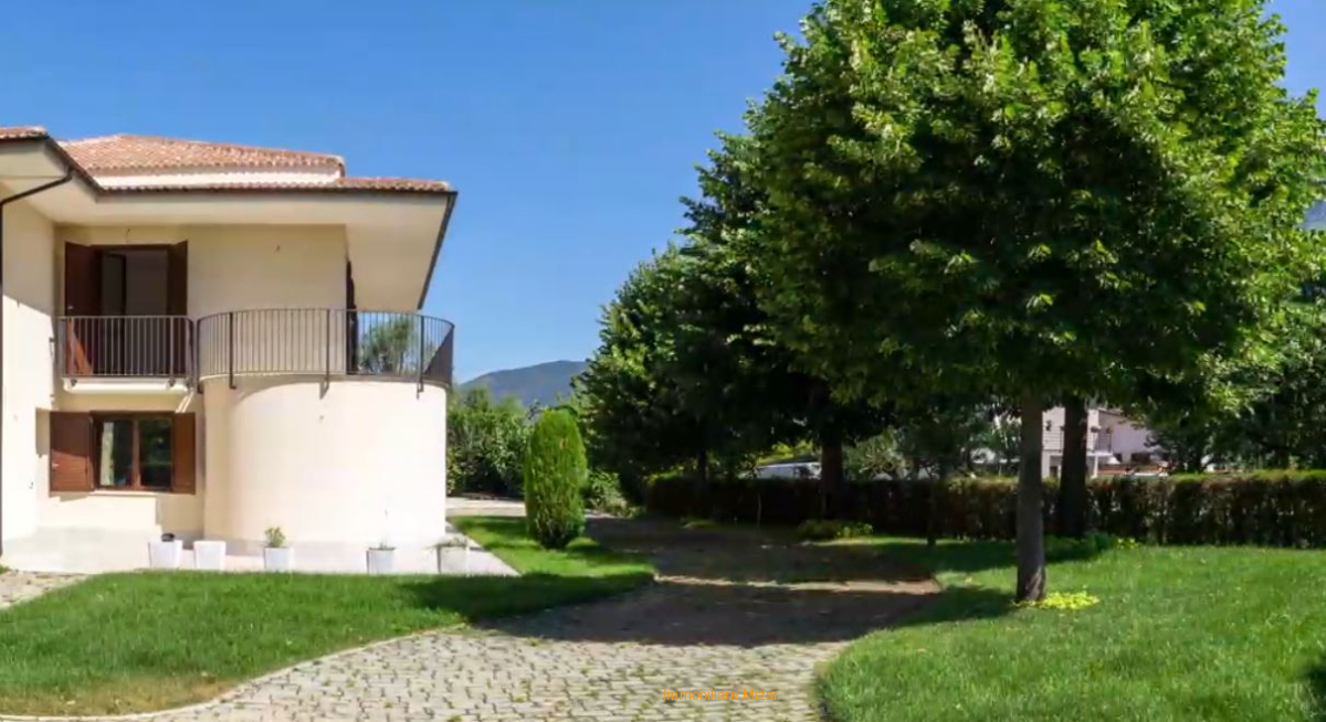 Villa a Sulmona 